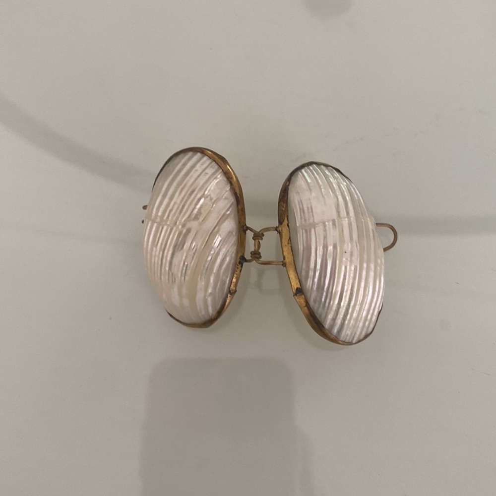 Pearl shell case - Picture 3 of 3